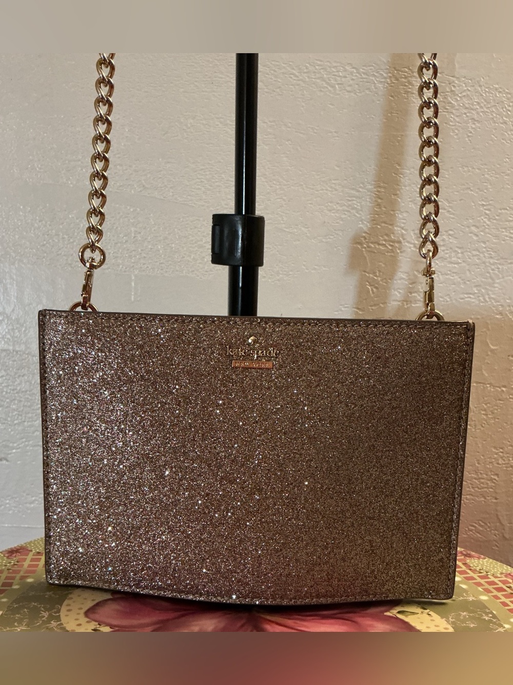Kate Spade Storybook Glitter Crossbody Bag w/Chain Strap - EUC